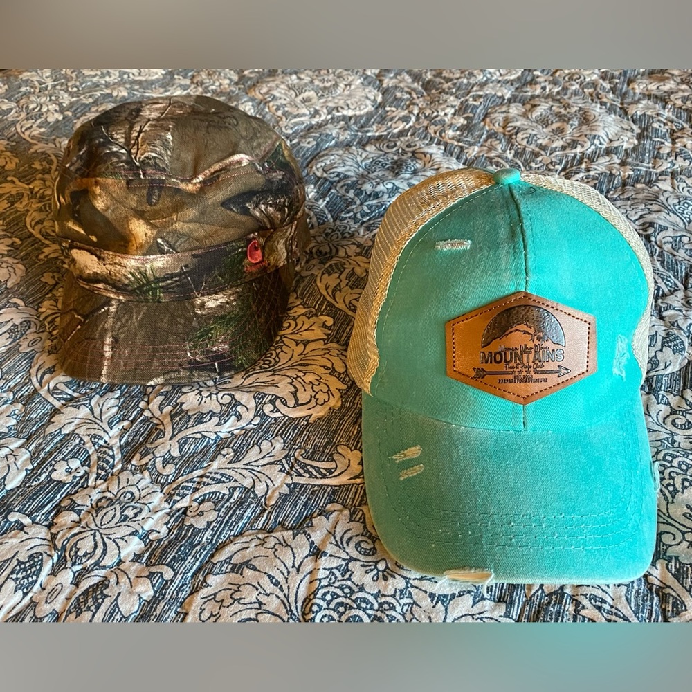 Baseball caps - Picture 2 of 5